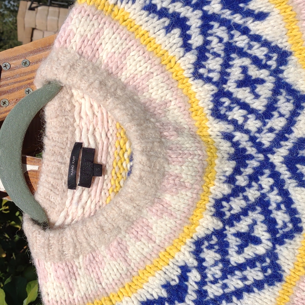 J.Crew Round Neckline Pattern Pullover Hand Knit … - image 2